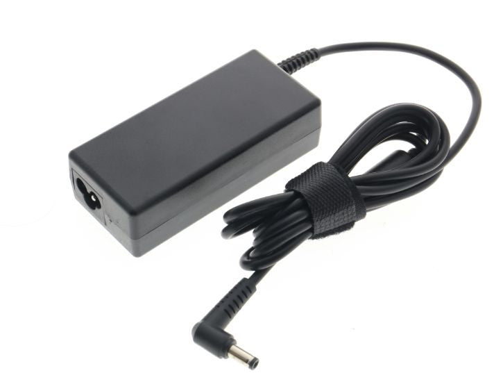 CoreParts Netzteil 60 W – 12 V/5 A – DC-Stecker 5,5×2,5 mm – EU-Stecker (Typ C) – Kabel 1,5 m – Schwarz