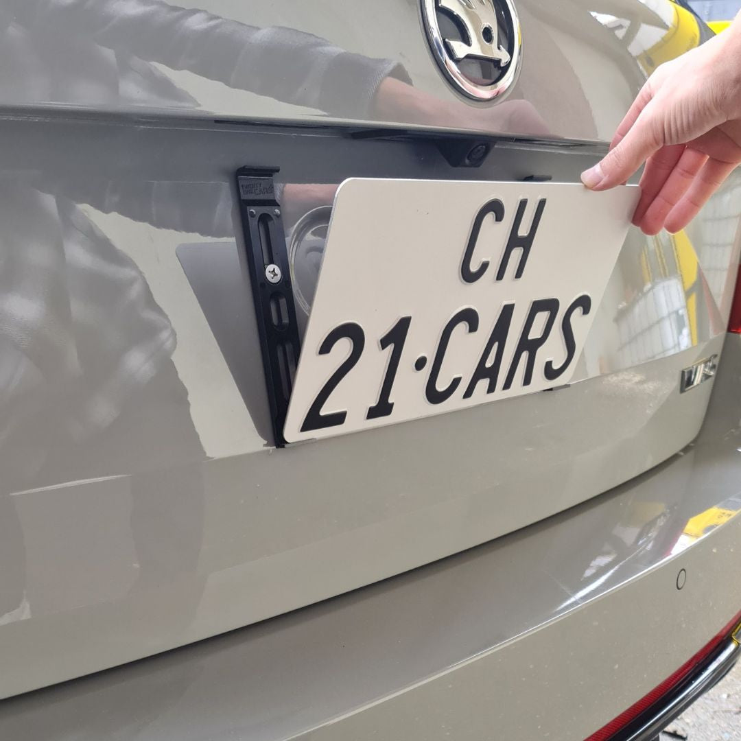 21CARS Kennzeichenhalterset – Klicksystem – für Auto – Kunststoff, Schwarz