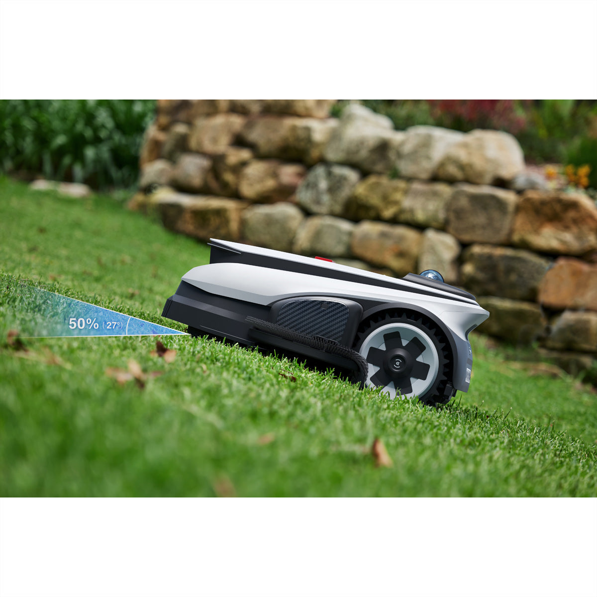 Ecovacs GOAT A3000 LiDAR Pro – Mähroboter – 3000 m², 33 cm Schnittbreite, 70 min Ladezeit