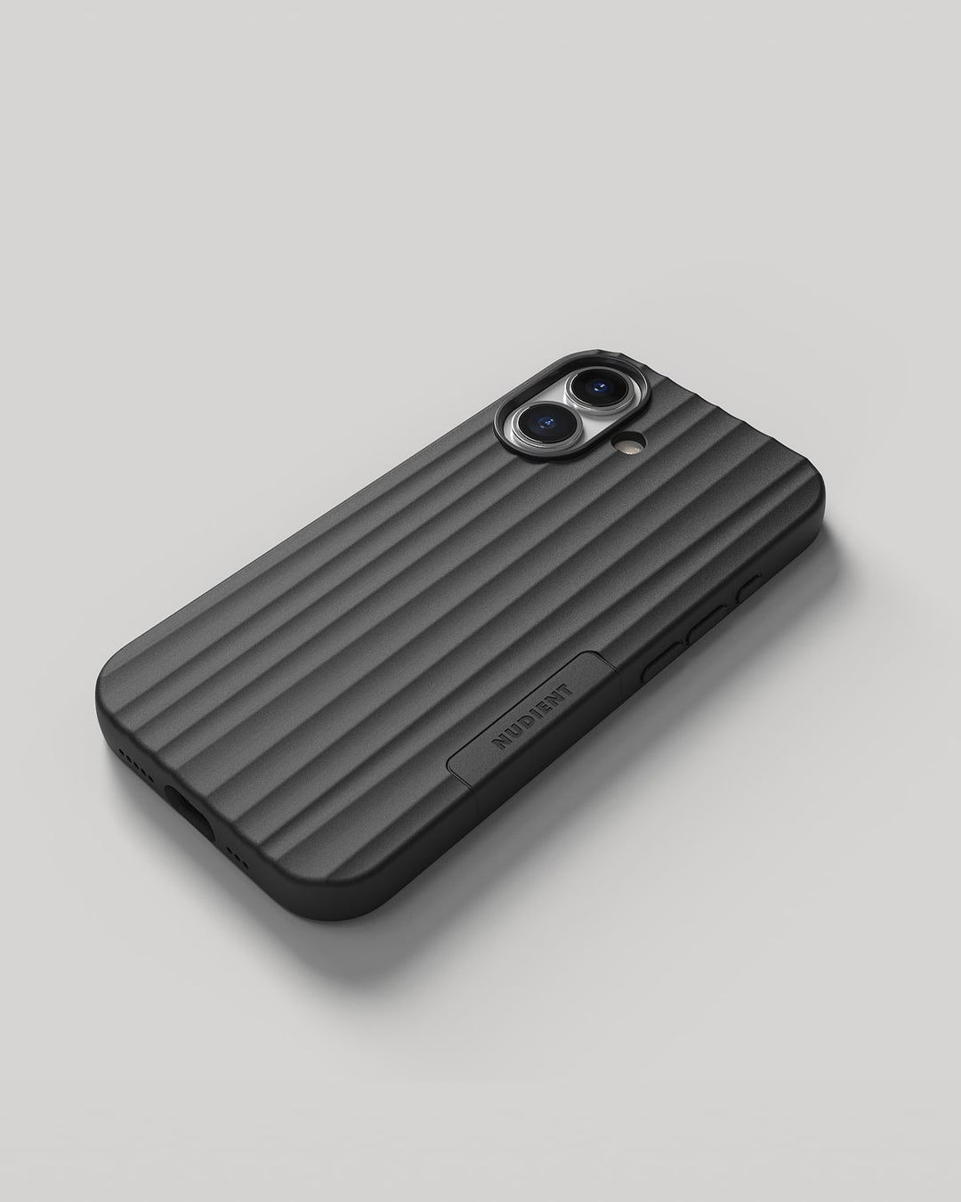 Nudient – Backcover – für Apple iPhone 17 – schwarz – MagSafe-kompatibel