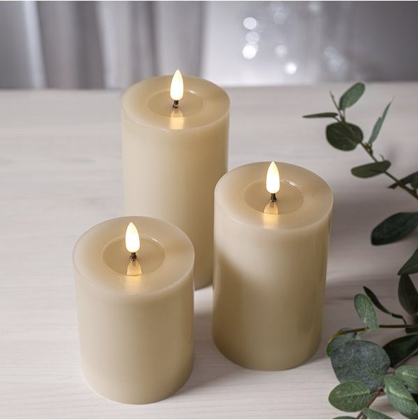Star Trading LED-Kerze – Ø 7,5 × 17,5 cm – Timer 6/18 h, beige