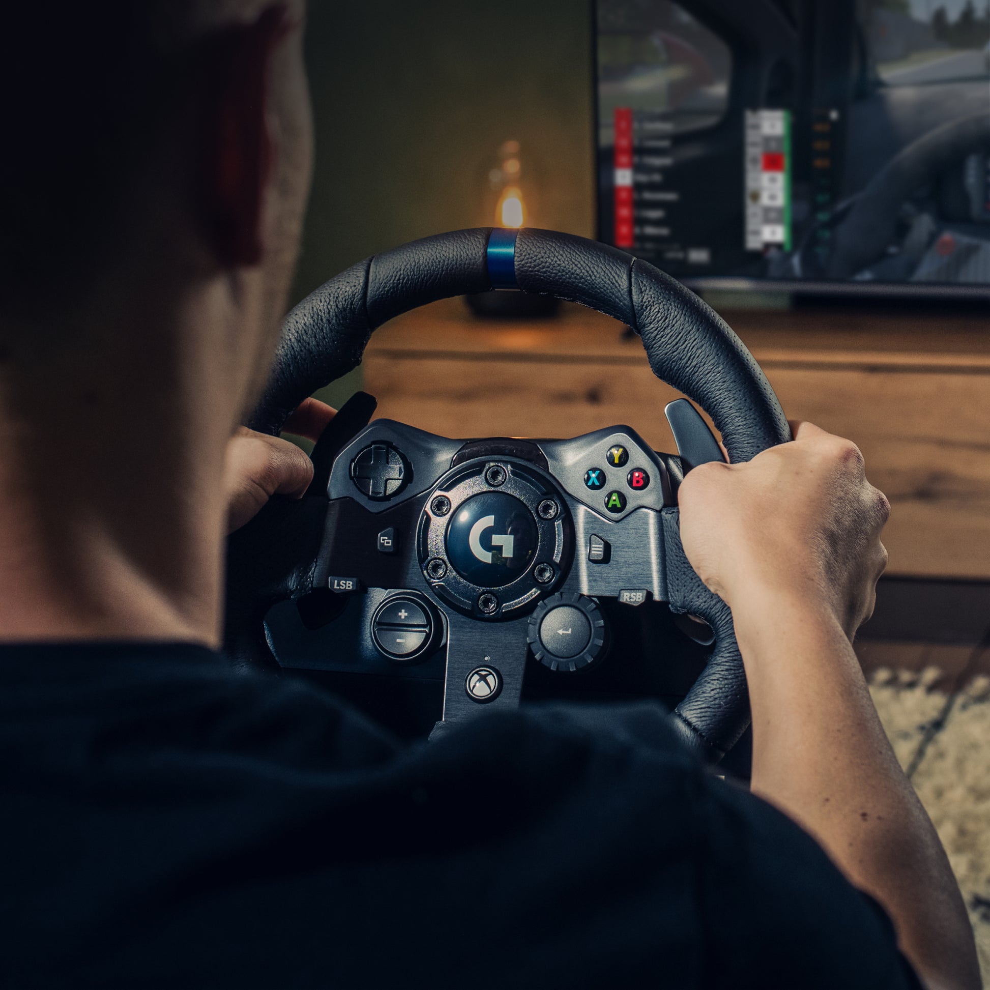 Logitech G G923 – Lenkrad + Pedale – 900° Drehwinkel, Force-Feedback – USB (kabelgebunden), für Xbox & PC