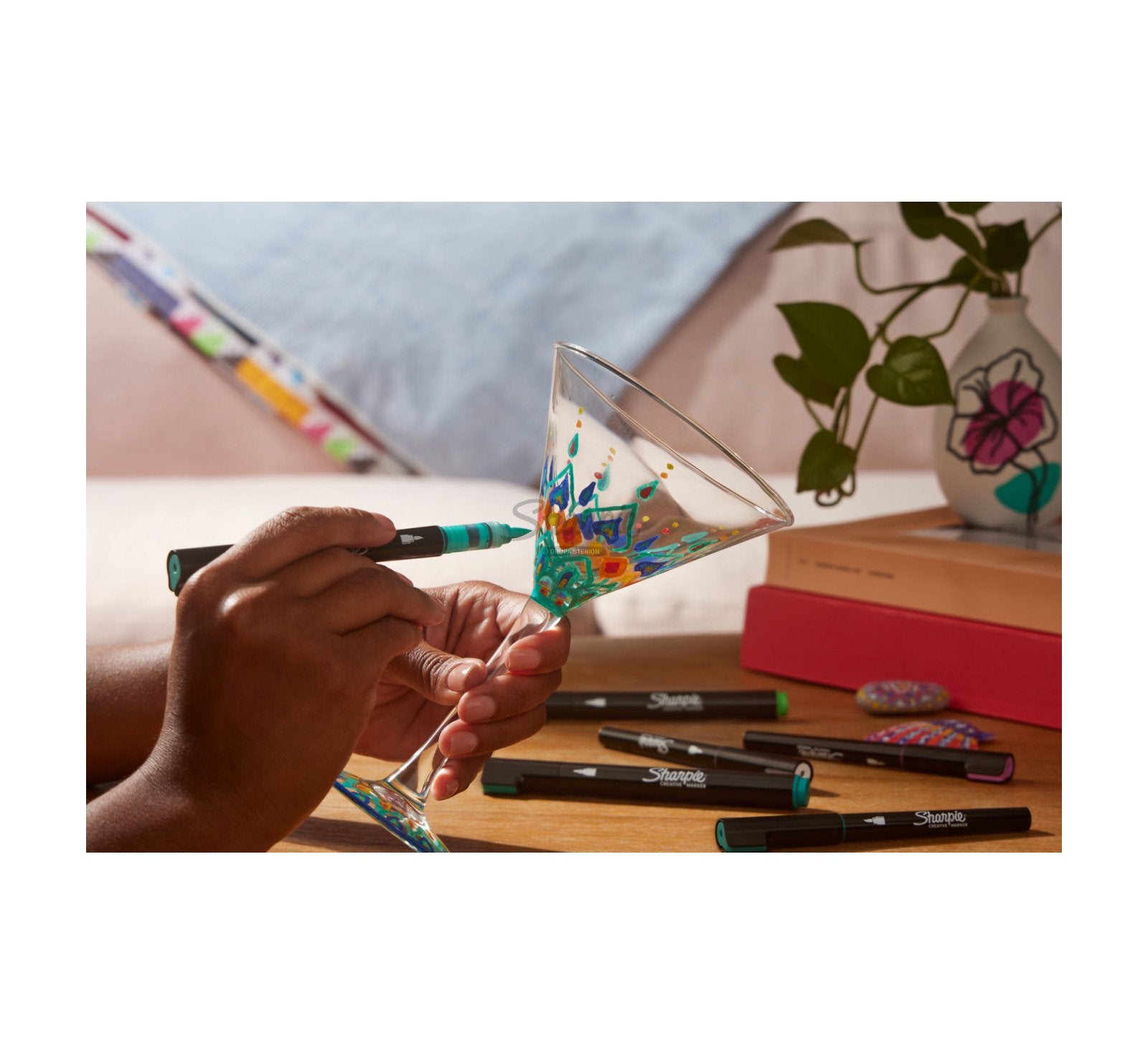Sharpie Acrylmarker Creative – Pinselspitze 1,2-2,5 mm – Sortiert – 5er-Set – Für dunkle Oberflächen geeignet