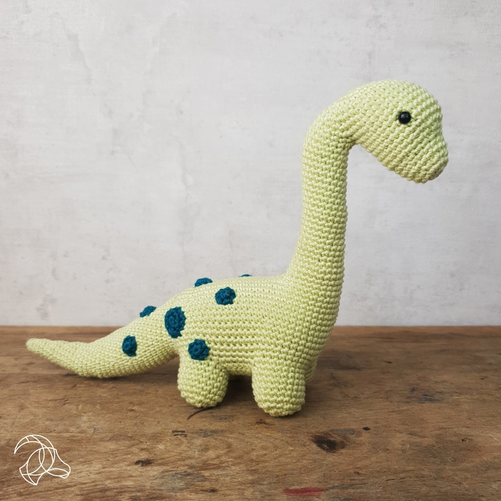 Hardicraft HC-40SM08 Häkelset Dino Brontosaurus – ca. 20 cm×27 cm, Blau, Hellgrün, 100% Baumwolle, Nadel 2,5 mm