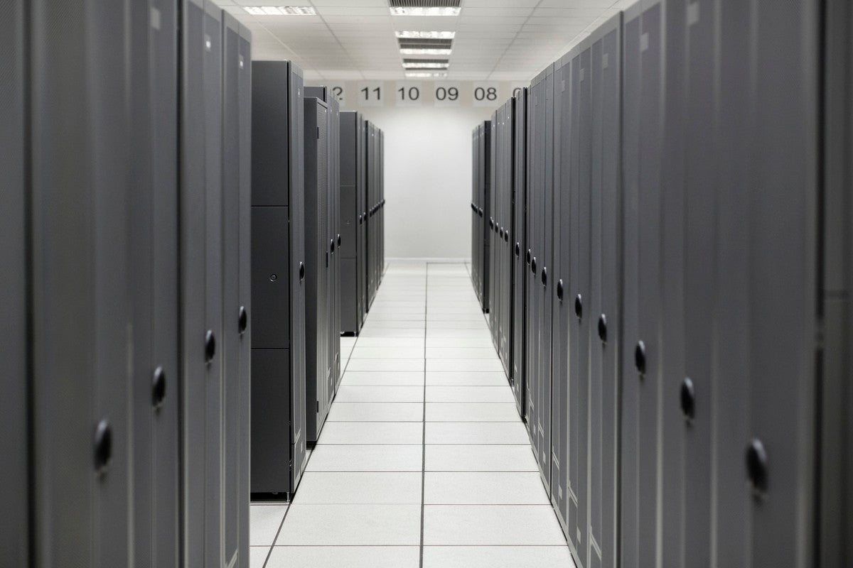 HPE Rear Serial Kabelsatz – für HPE DL3xx Gen10, Kabelsatz, 152,4 × 203,2 × 50,8 mm, 500 g