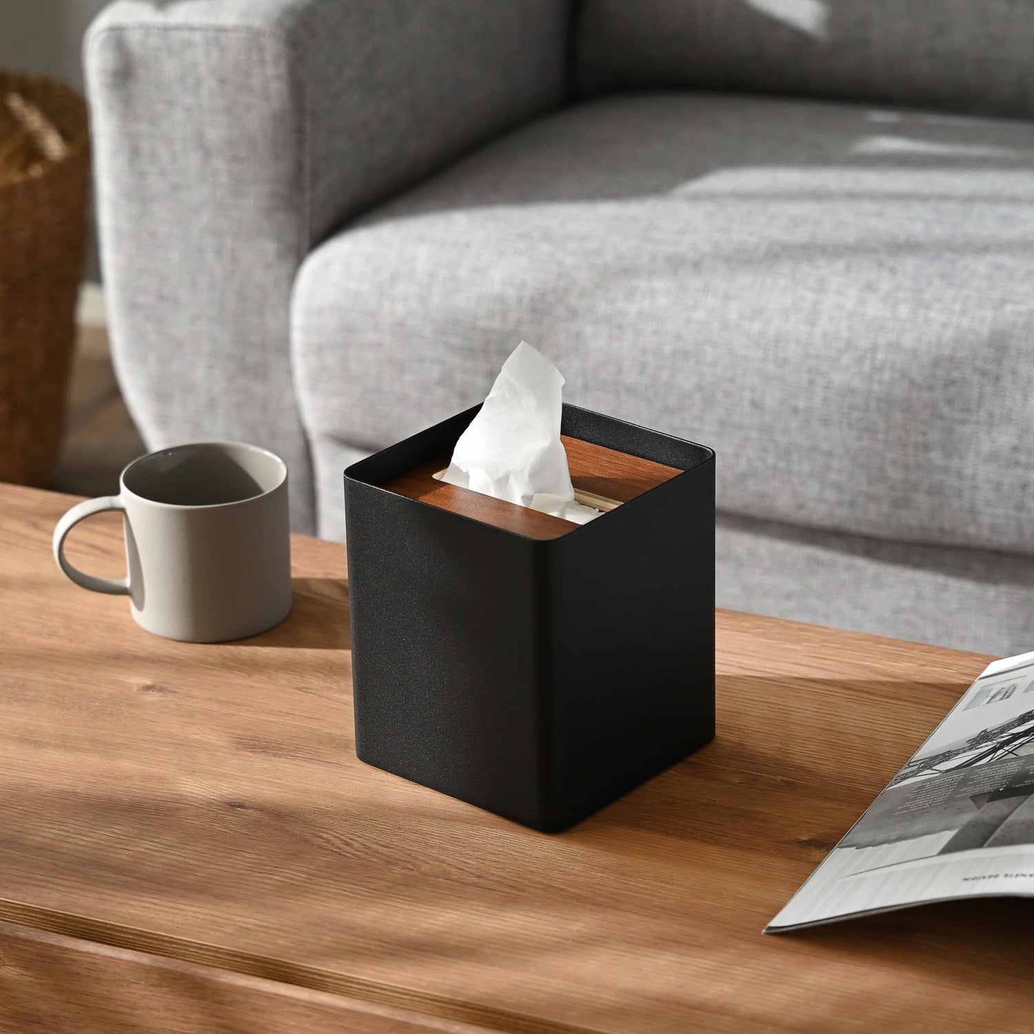 Yamazaki Kosmetiktuchbox YA05179 – freistehend, Metall/Sperrholz, 13×13×15,5 cm, Schwarz