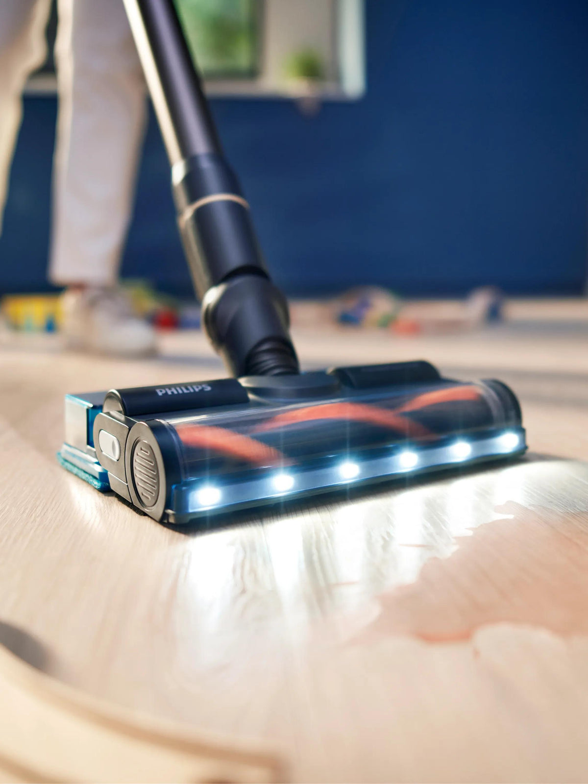 Philips Akkustaubsauger XC7057/01, 2-in-1 – 80 min, 800 W, 0,6 l