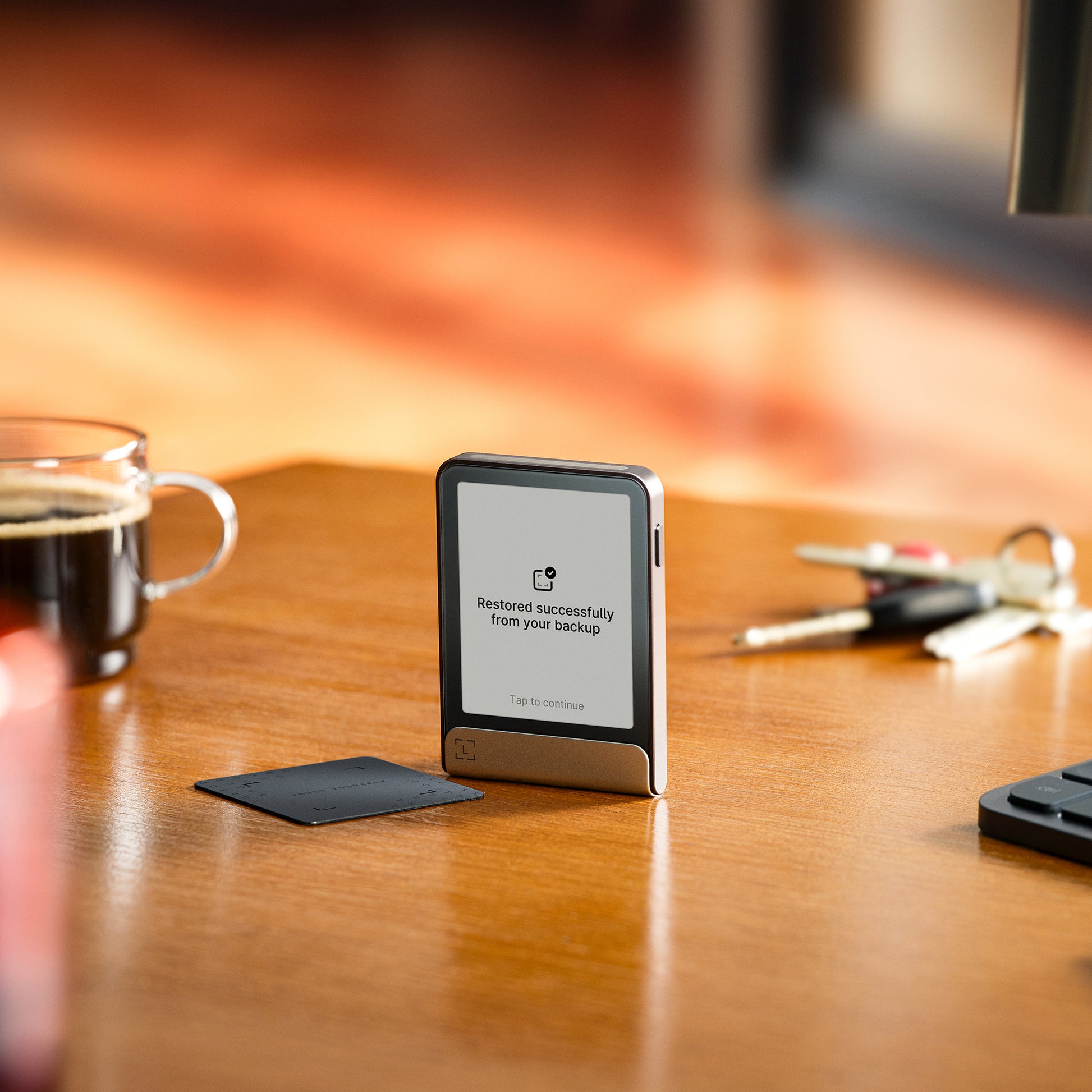 Ledger Flex Graphite Hardware-Wallet für iOS, Windows, macOS und andere – Bluetooth, USB-C – Akku 200 mAh
