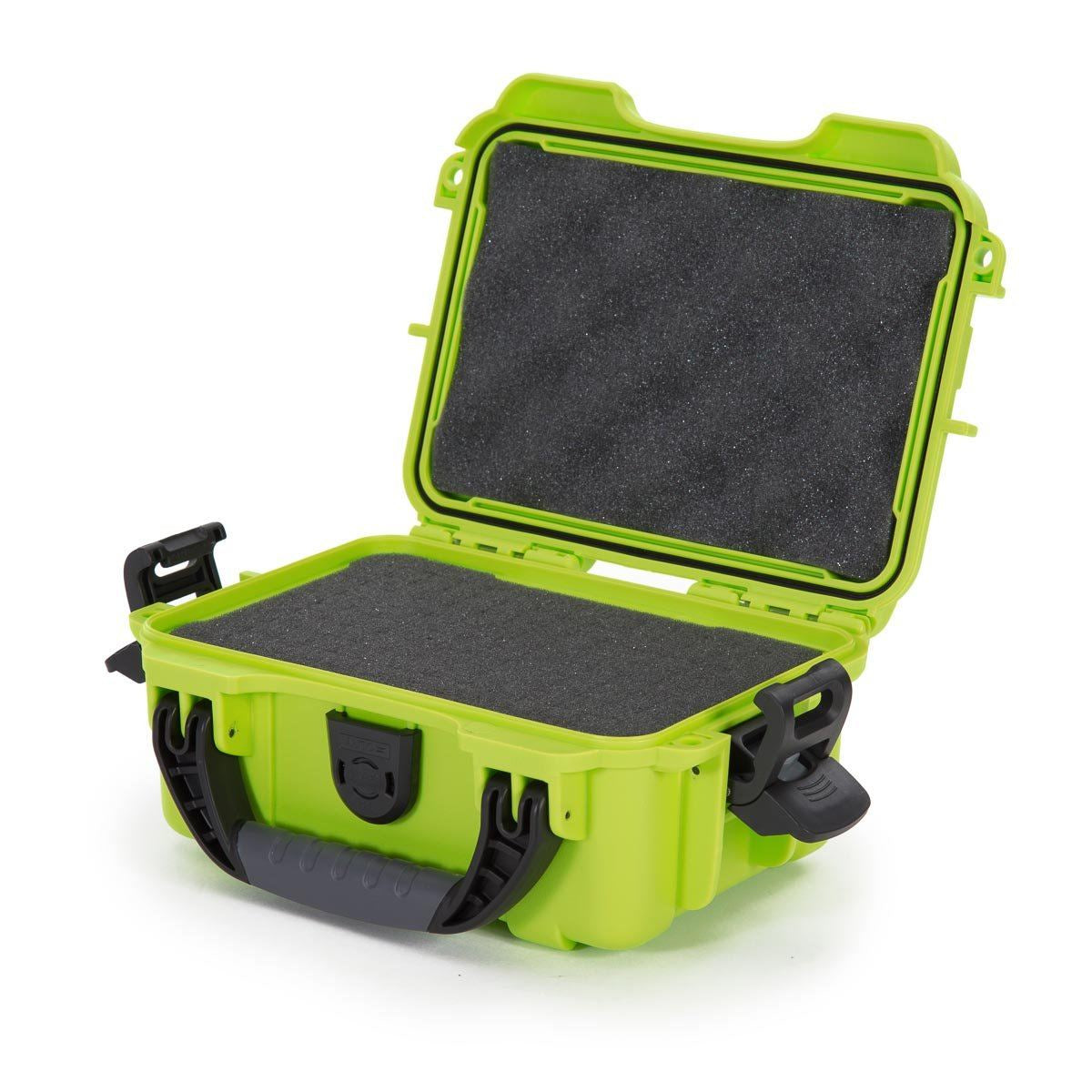 Nanuk Kunststoffkoffer 903, 173 × 231 × 97 mm, Kunststoff, Grün, mit Schaum, IPX7
