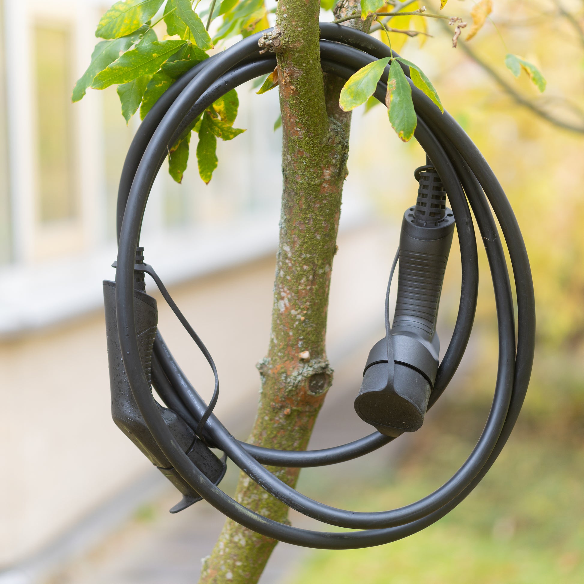 Deltaco Ladekabel EV-3203 – 3,00 m, TPE, Schwarz, versilberte Kontakte