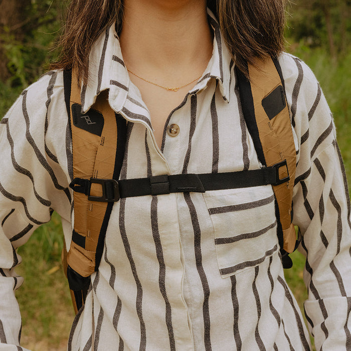 Peak Design City-Rucksack Everyday Backpack v2 – Nylon/Polyester – Coyote, 330 × 460 × 210 mm
