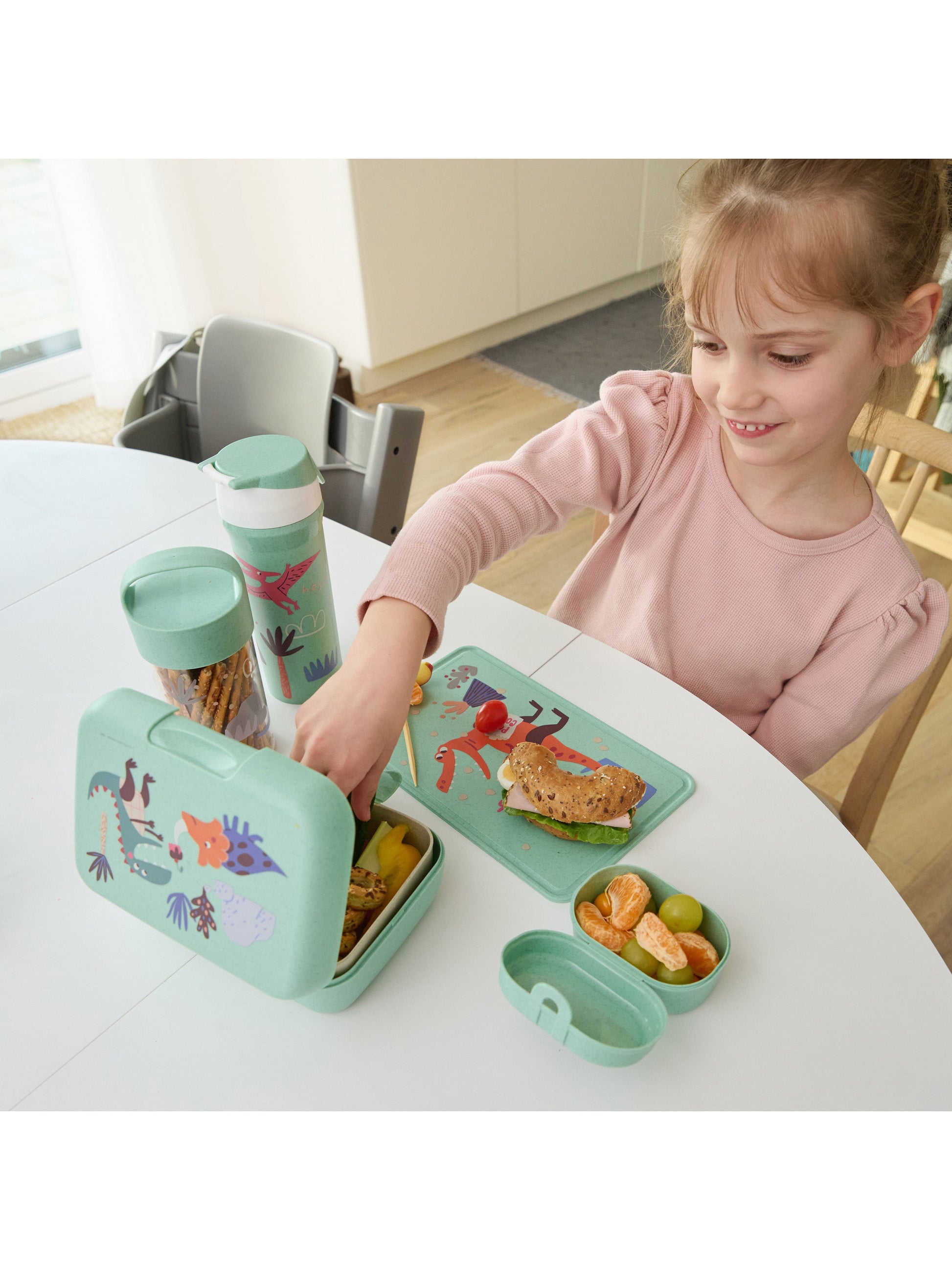 Koziol – Lunchbox, 19 × 13,5 × 6,5 cm, Biokunststoff, grün, mit Trennschale