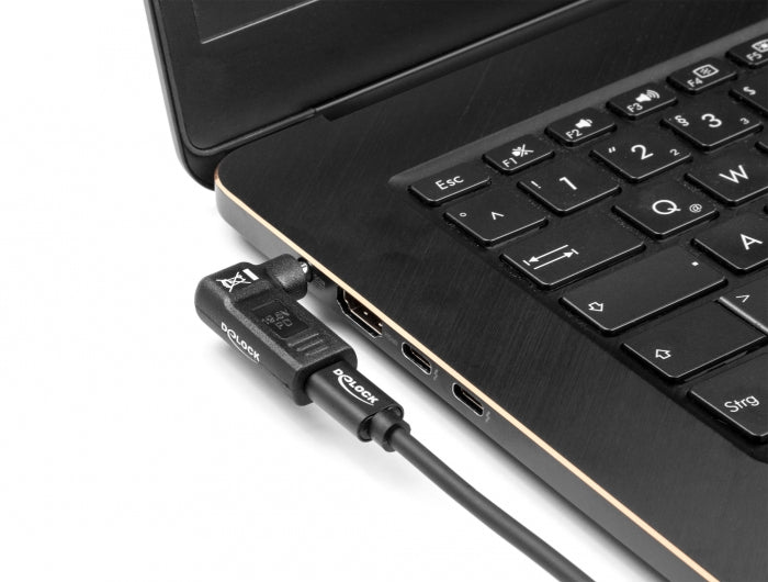 DeLOCK USB-C zu 7,9 × 5,5 mm Adapter – 20 V, 3 A, gewinkelt 90° – für Laptop – Schwarz