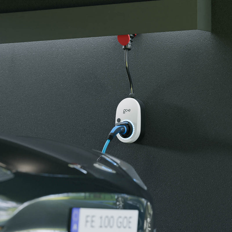 go-e Gemini flex Ladestation – 22 kW, 3-ph 400 V, Typ 2 Buchse, CEE-Stecker, Wandmontage, IP55, Weiss