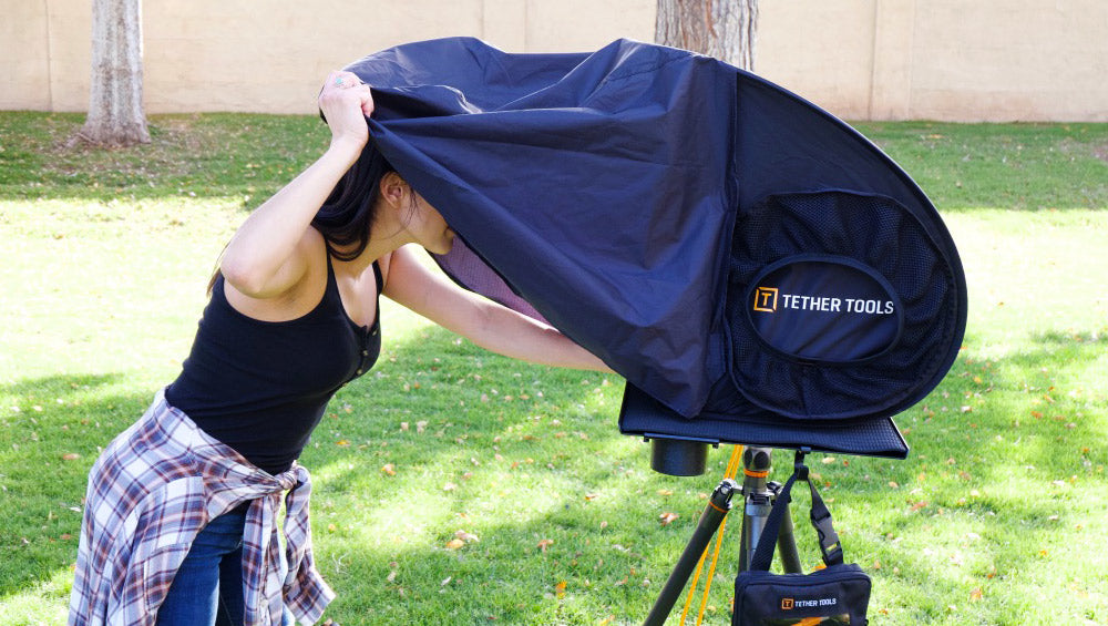Tether Tools Aero Sonnenschutz mit SecureStrap – bis 17,0" – Schwarz