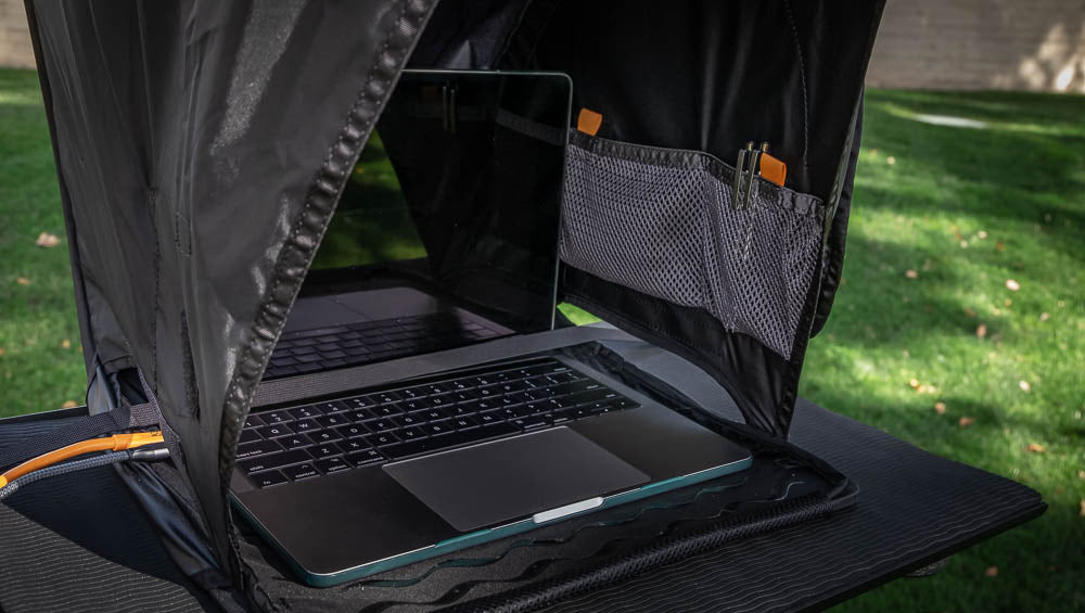 Tether Tools Aero Sonnenschutz mit SecureStrap – bis 17,0" – Schwarz