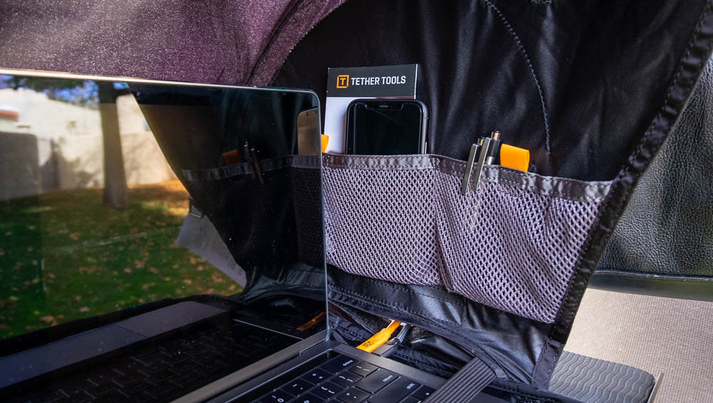 Tether Tools Aero Sonnenschutz mit SecureStrap – bis 17,0" – Schwarz