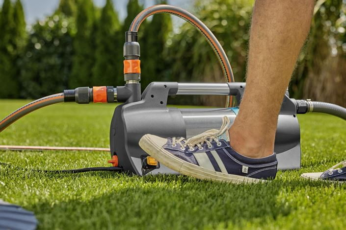 Gardena Gartenpumpe – 900 W, 5600 l/h, 8 m Förderhöhe, 4,7 bar, IPX4, 1,5 m Kabel