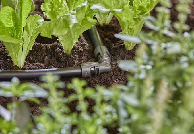 Gardena Rohrverbindung Micro-Drip-System – L-Stück, für 13 mm Schläuche, 5,8 cm, Kunststoff, schwarz