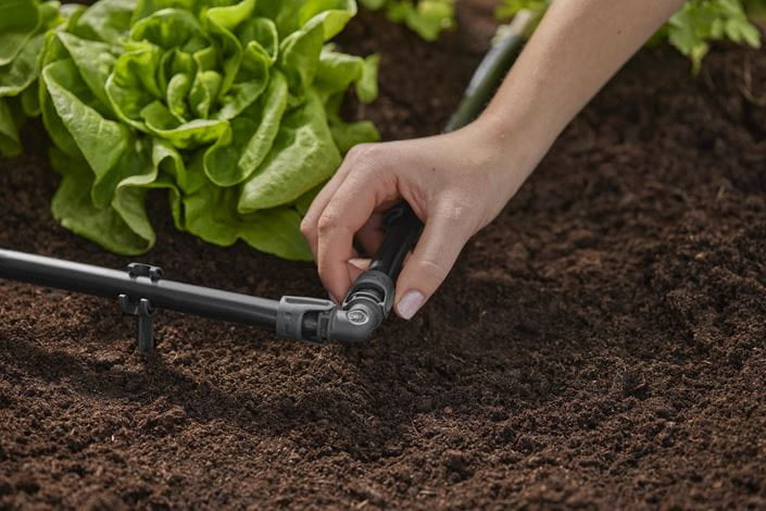 Gardena Rohrverbindung Micro-Drip-System – L-Stück, für 13 mm Schläuche, 5,8 cm, Kunststoff, schwarz