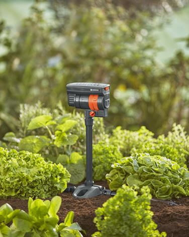 Gardena Schwingender Sprinkler Micro-Drip-System 13325-20 – 90 m², Sprühbereich 0–13 m, Schwarz, 1 Stück