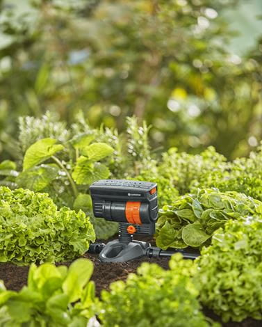 Gardena Schwingender Sprinkler Micro-Drip-System 13325-20 – 90 m², Sprühbereich 0–13 m, Schwarz, 1 Stück