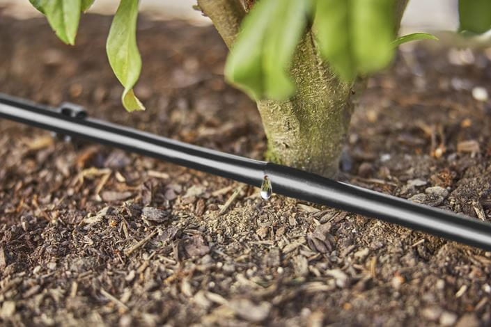 Gardena Micro-Drip-System – Schlauchlänge 25 m, Kunststoff, Weiss/Türkis, mit Druckregler