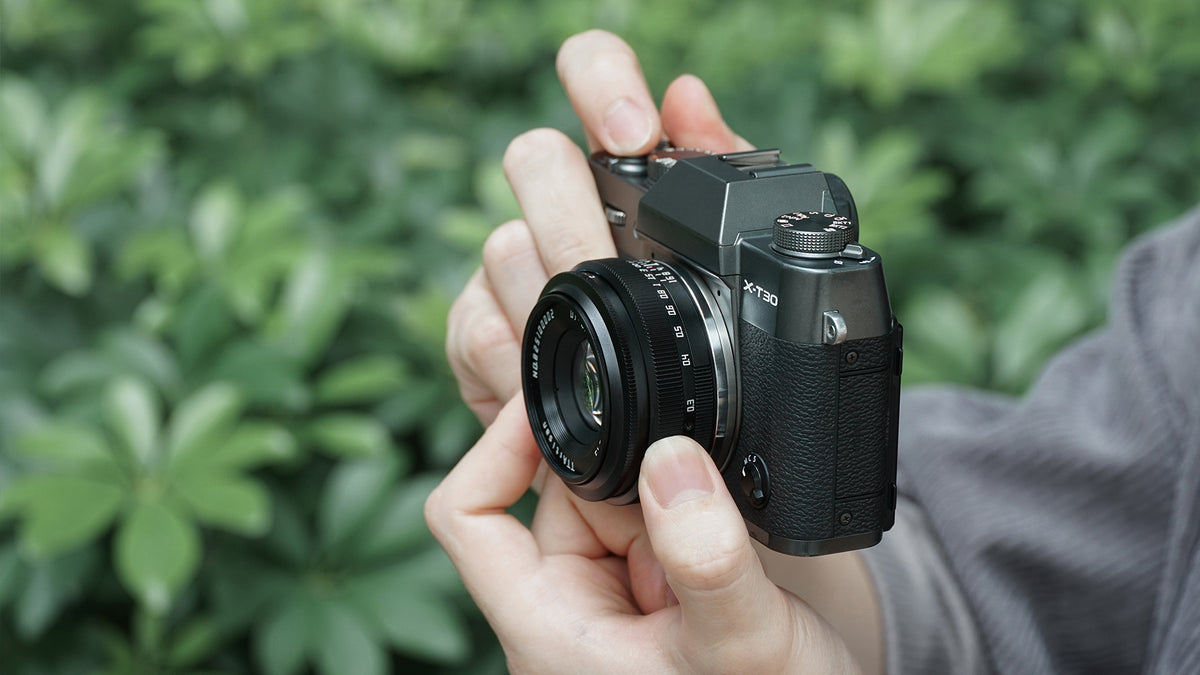 TTArtisan C2520-B-E Objektiv (Sony E) – 25 mm f/2 – für Sony A5000, A5100, A6000 und andere
