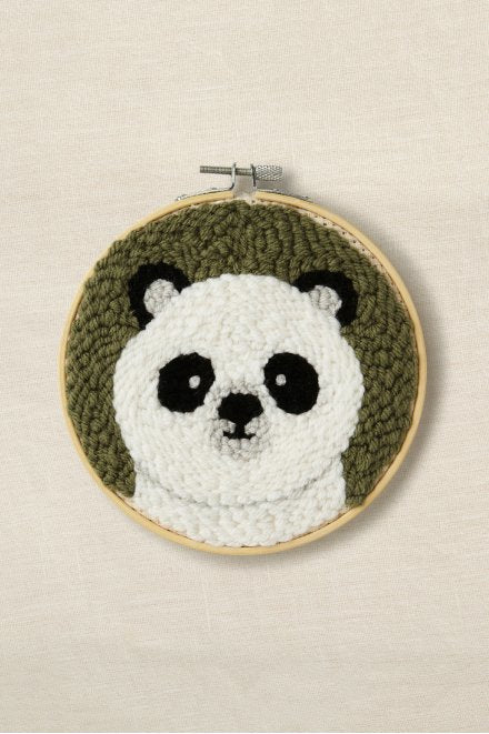 DMC Gift of Stitch – Nähset (Sticknadel-Set) Panda Patrick – Ø 15,7 cm – 11-teilig