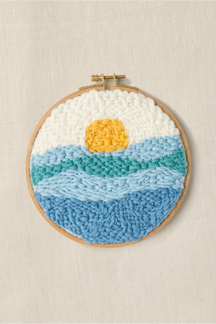 DMC Mindful Making – Stanznadel-Set – Wasserwelt – 15 × 15 cm – 11-teilig – Bambus