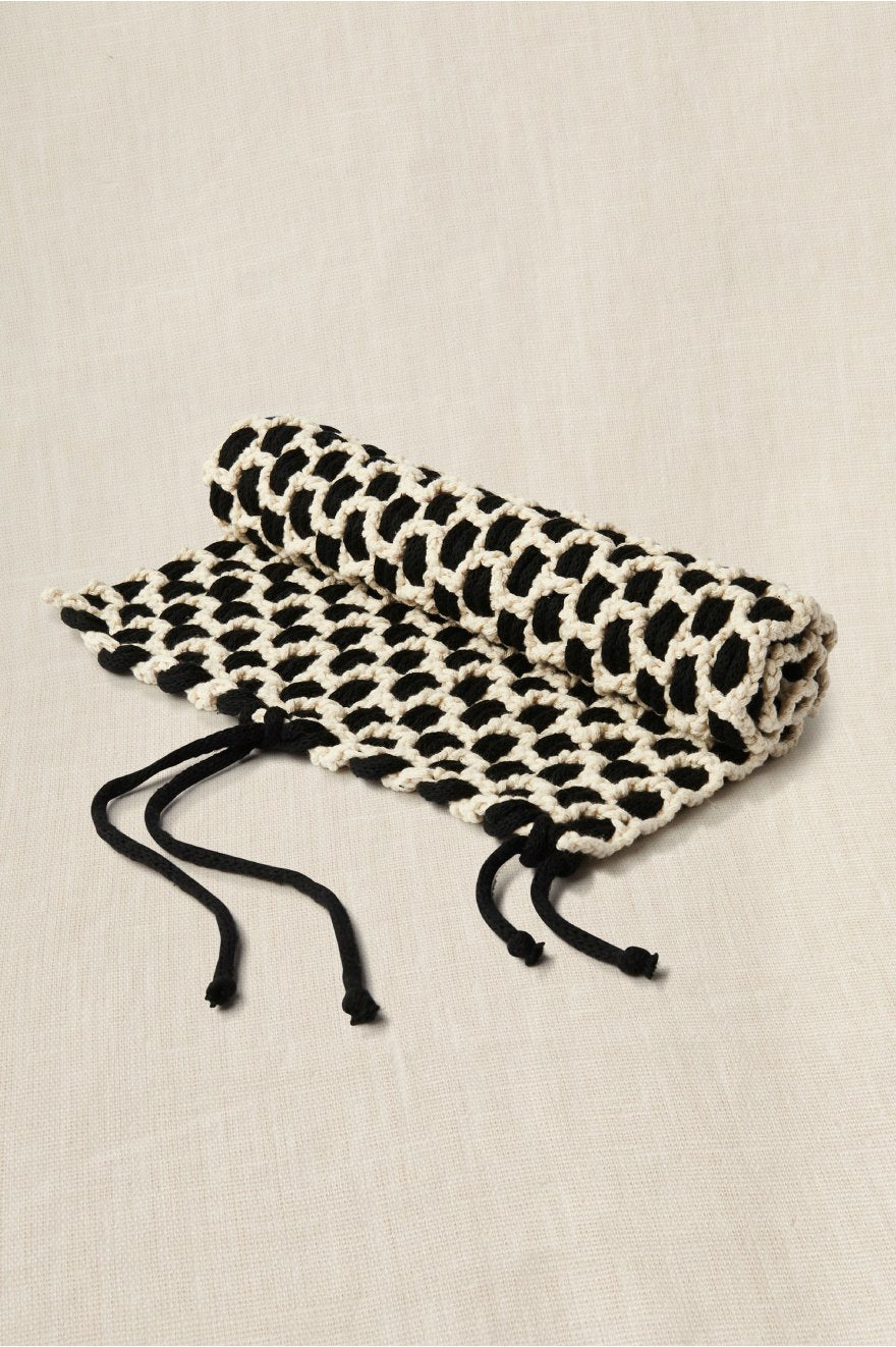 DMC Gift of Stich Häkelset 8 Stk. – 45 cm×30 cm, Dunkelbraun