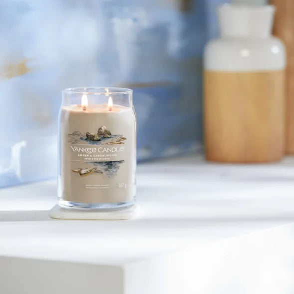 Yankee Candle Amber & Sandalwood – Duftkerze, Grosses Glas, 90 h