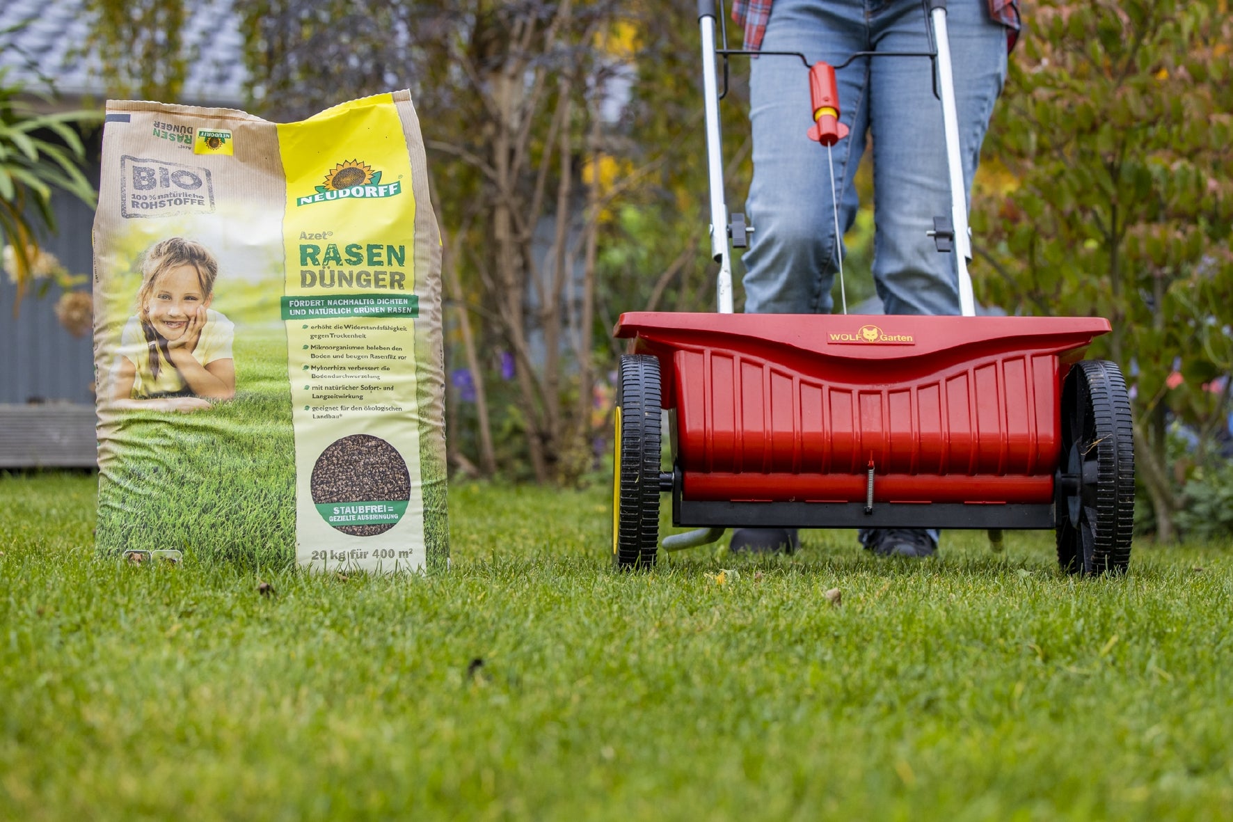 Neudorff Rasendünger, Azet, 20 kg, Granulat, Bio – für Rasen – 1 Tasche