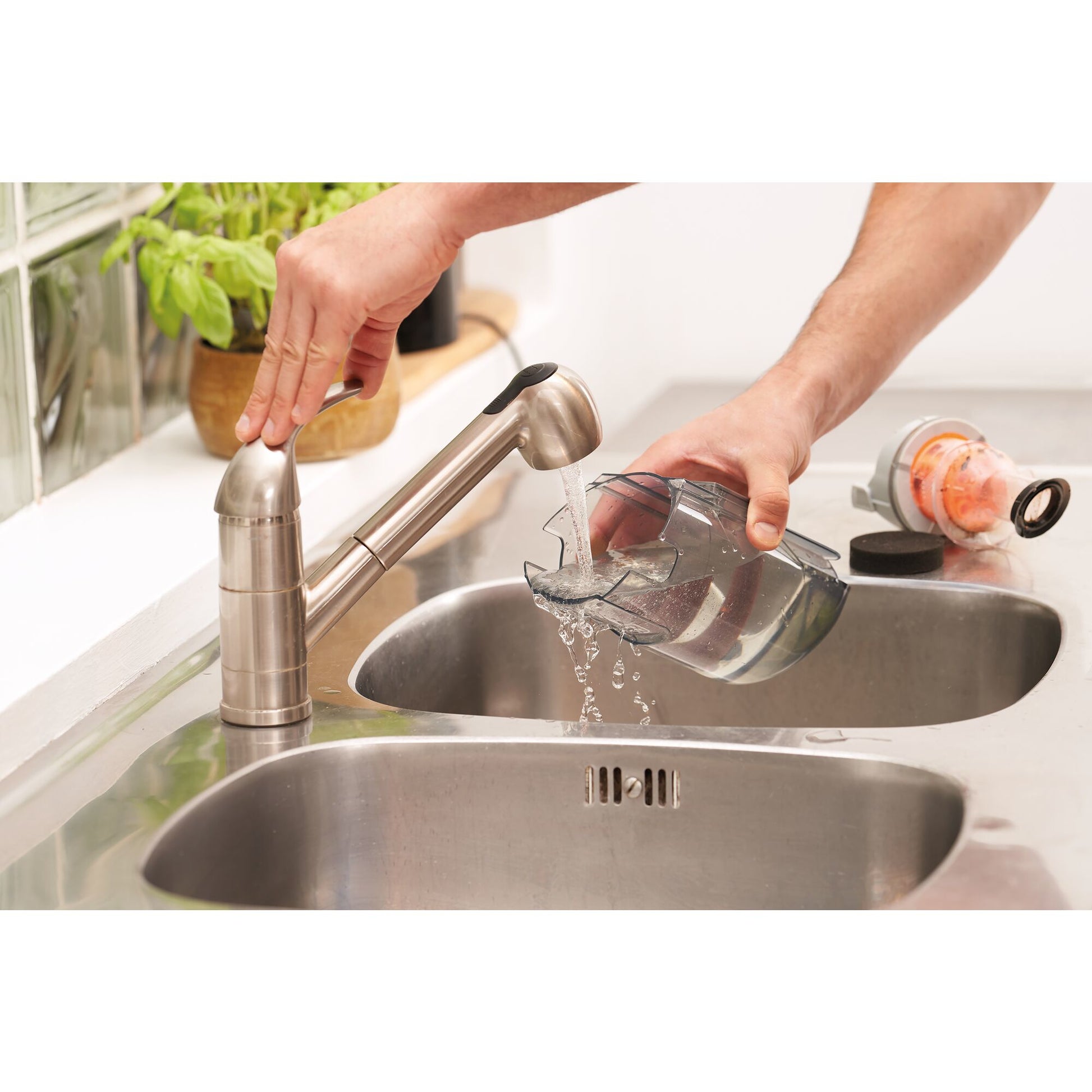 Black & Decker BLACK+DECKER Stielsauger BHFEA18D1-QW – 2000 mAh, 0,5 l, Akkubetrieb, 2 Stufen