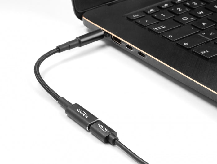 DeLOCK Adapterkabel USB-C zu 5,5 × 2,1 mm – 19,5 V, 15 cm – Schwarz