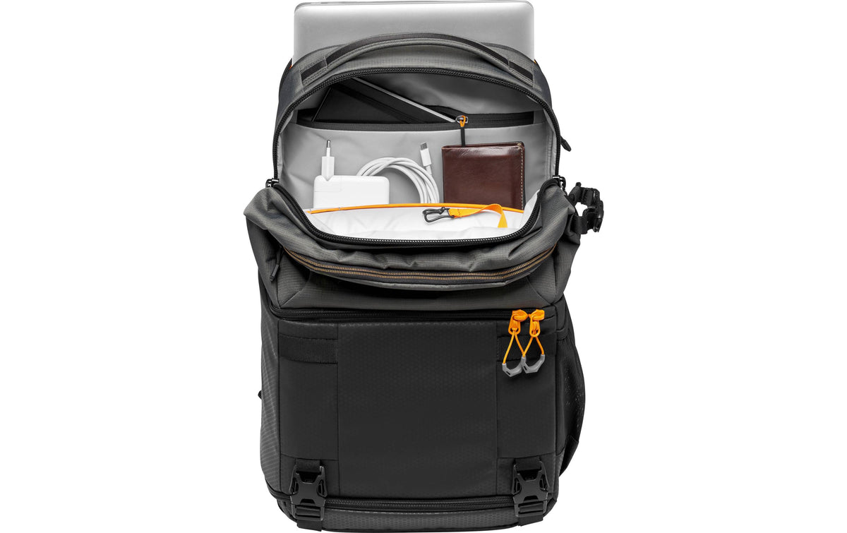 Lowepro Kamerarucksack Fastpack PRO BP 250 AW III – 25 l, grau – Regenhülle – für Systemkameras