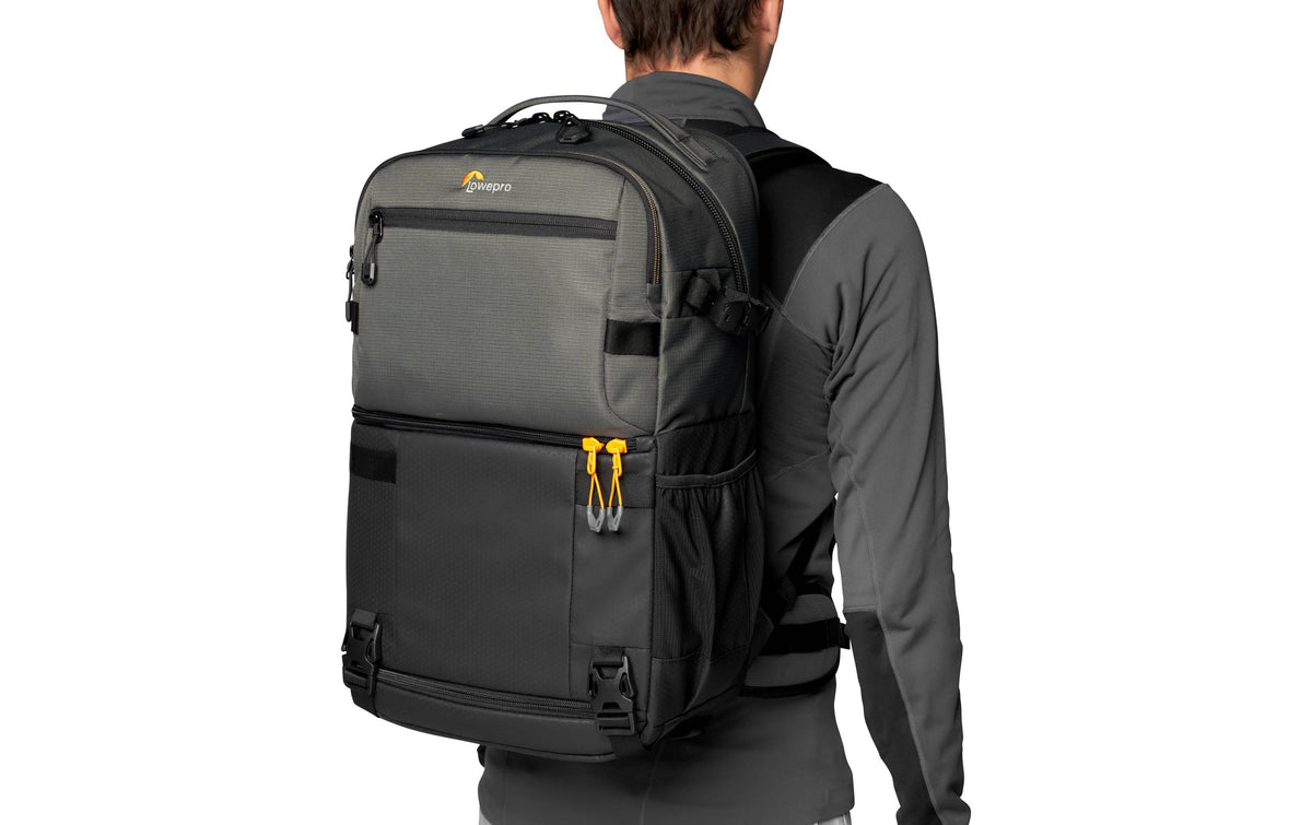 Lowepro Kamerarucksack Fastpack PRO BP 250 AW III – 25 l, grau – Regenhülle – für Systemkameras