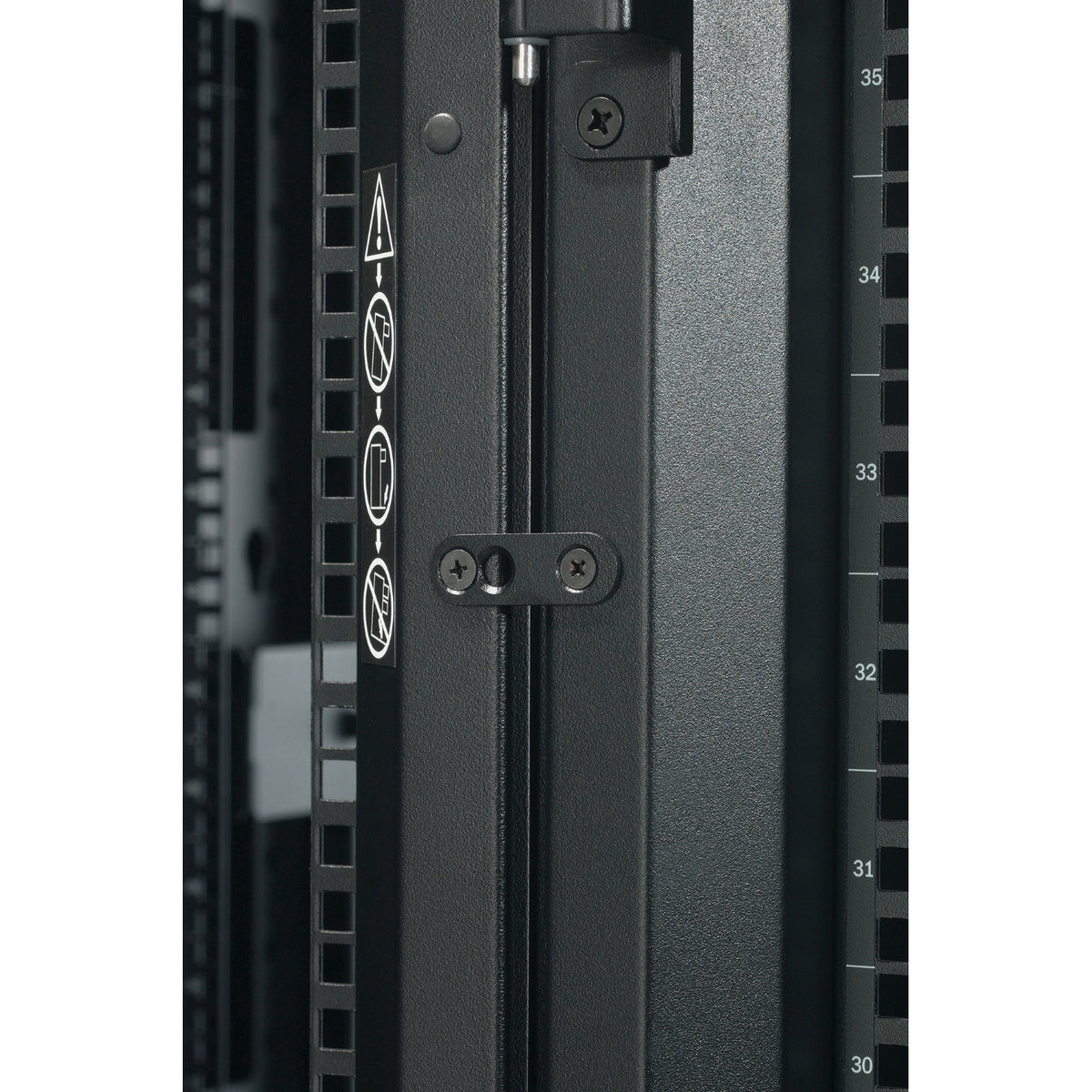 APC NetShelter SX – 19" Netzwerkschrank 42U, abschliessbar, 750 × 1070 × 1991 mm, schwarz, Metall
