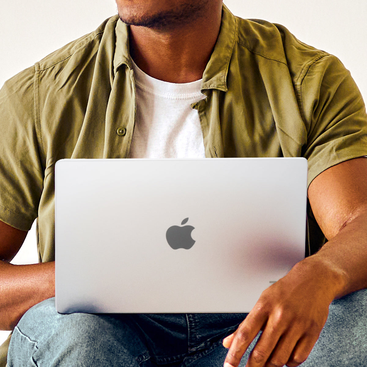 ZAGG Notebook-Schutzhülle für MacBook Pro 13" (M2/M1/2020) – Silber