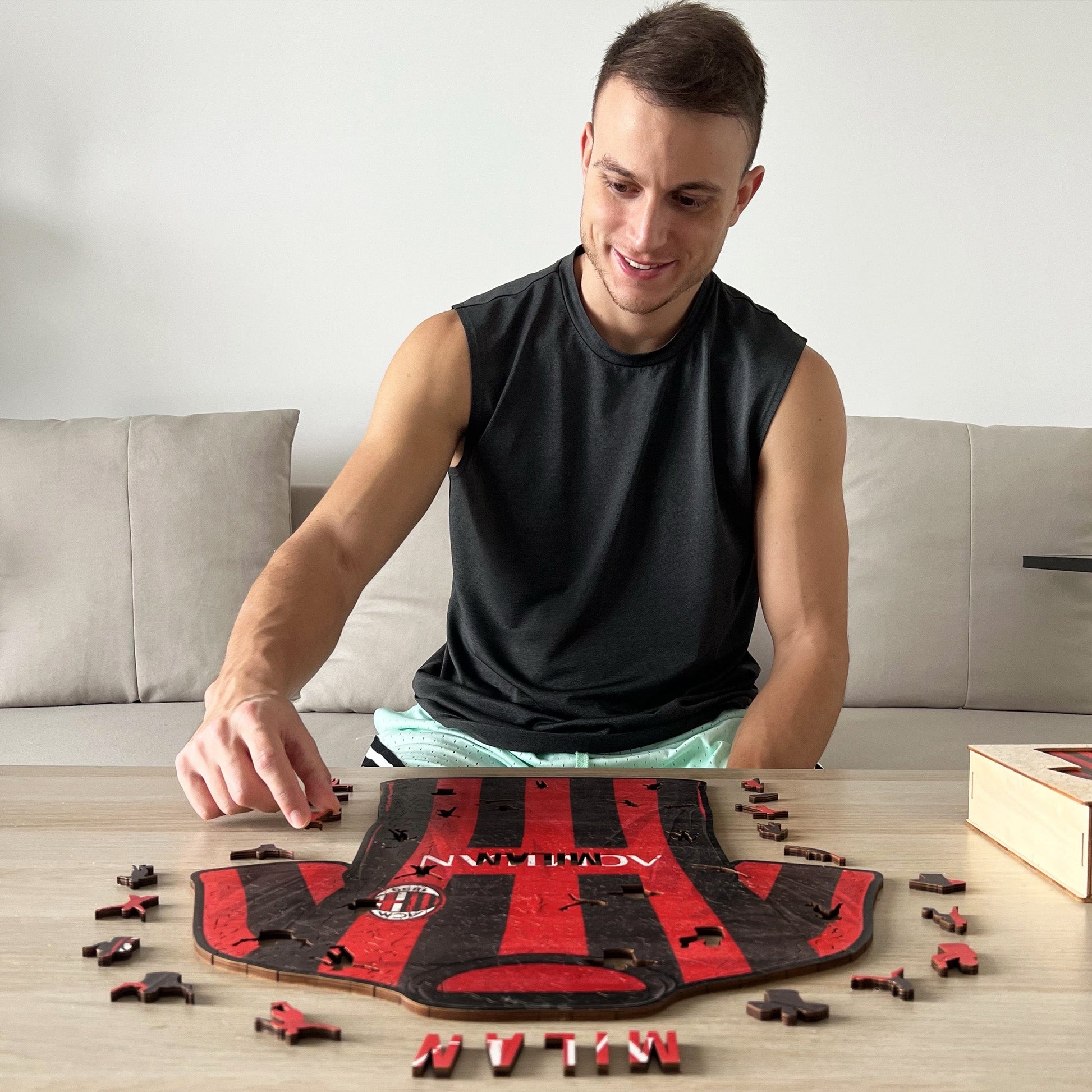 Iconic Puzzles Puzzle AC Milan Trikot – 270 Teile – 30 × 38 cm – ab 10 J.