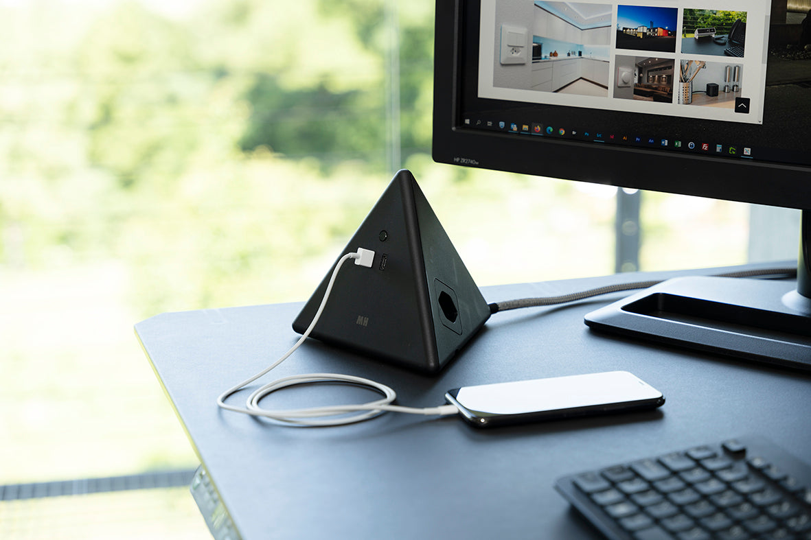 Max Hauri AG Max Hauri Tischsteckdosenleiste, 2×T13, 1×USB-A 18 W + 1×USB-C PD 18 W, 2,5 m – schwarz