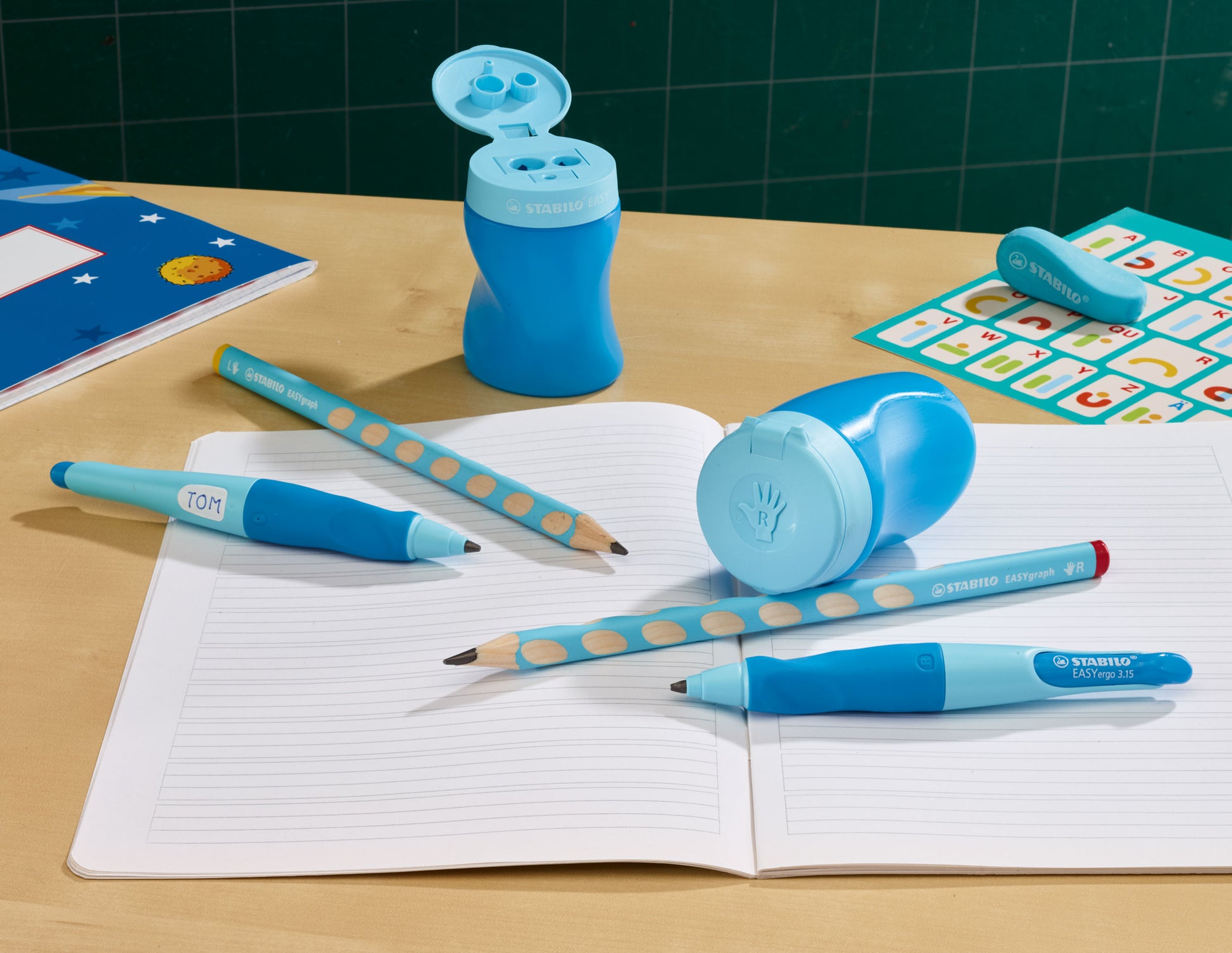 STABILO Dreifach-Spitzdose – für 3 verschiedene Minendurchmesser – Kunststoff – Blau – Kindersicherung
