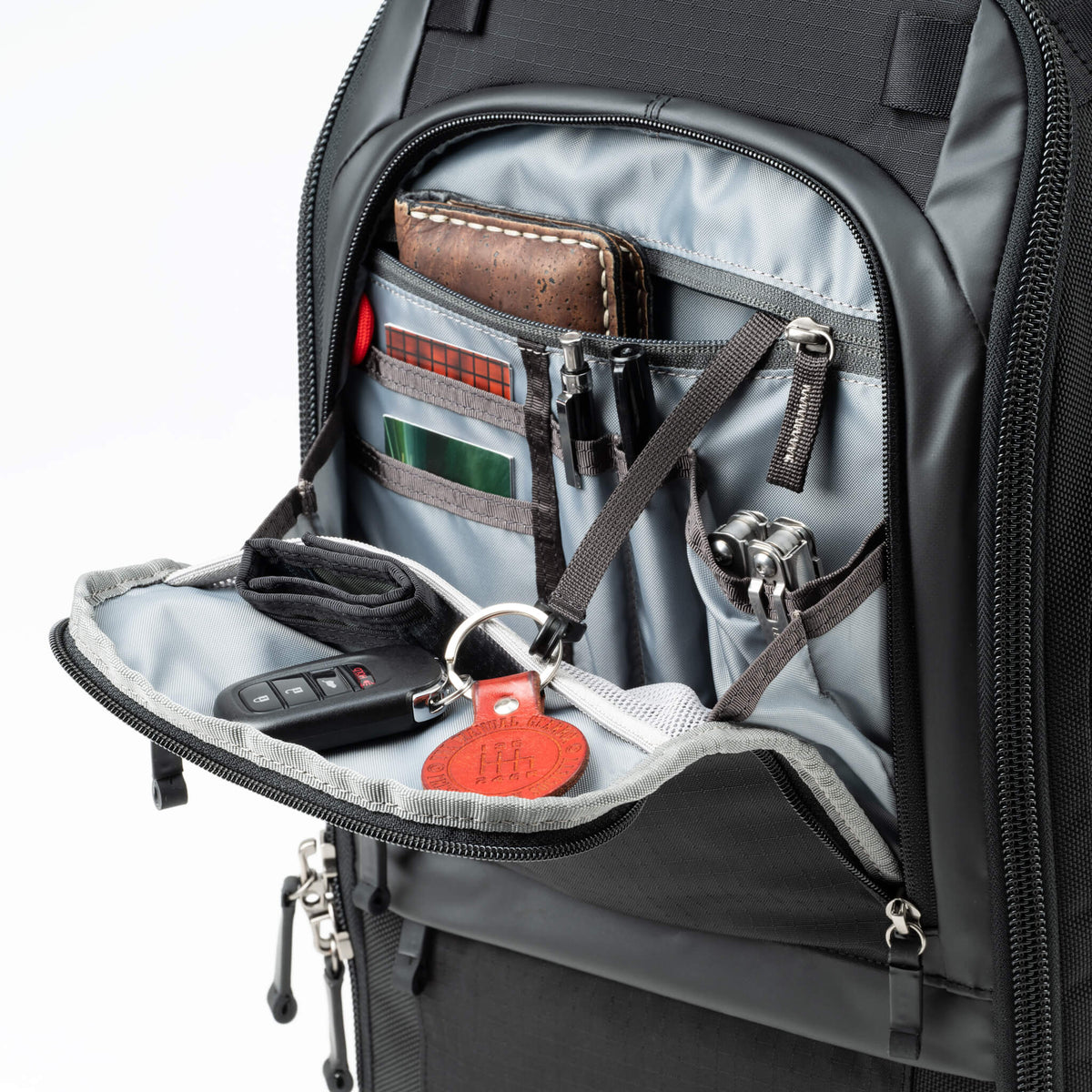 Think Tank Walker Pro Kamerarucksack – 24 L, für 14" Notebook – Spritzwassergeschützt, Neopren/Nylon, Schwarz
