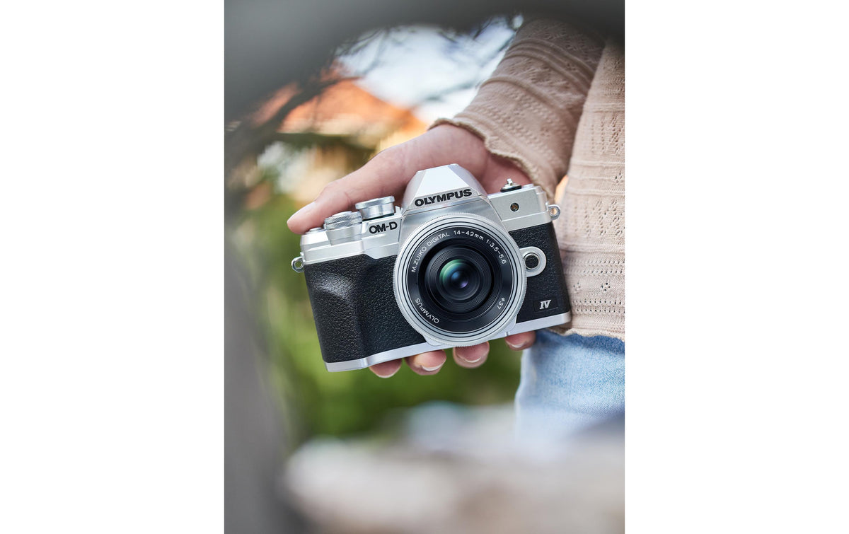 Olympus E-M10 Mark IV Gehäuse – MFT, 20,3 MP, 4K, silber