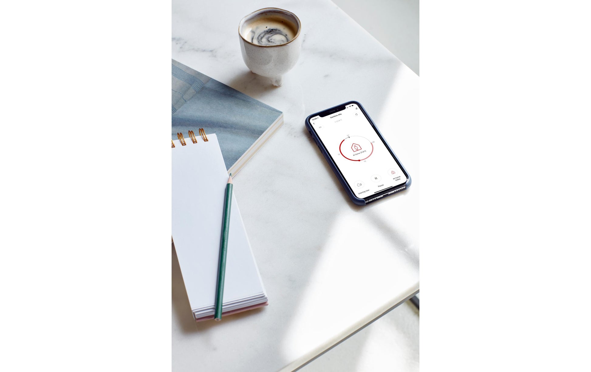 Danfoss Ally – Smart-Hub/Bridge – Zigbee, LAN, Temperatursensor – für Alexa, Google Assistant