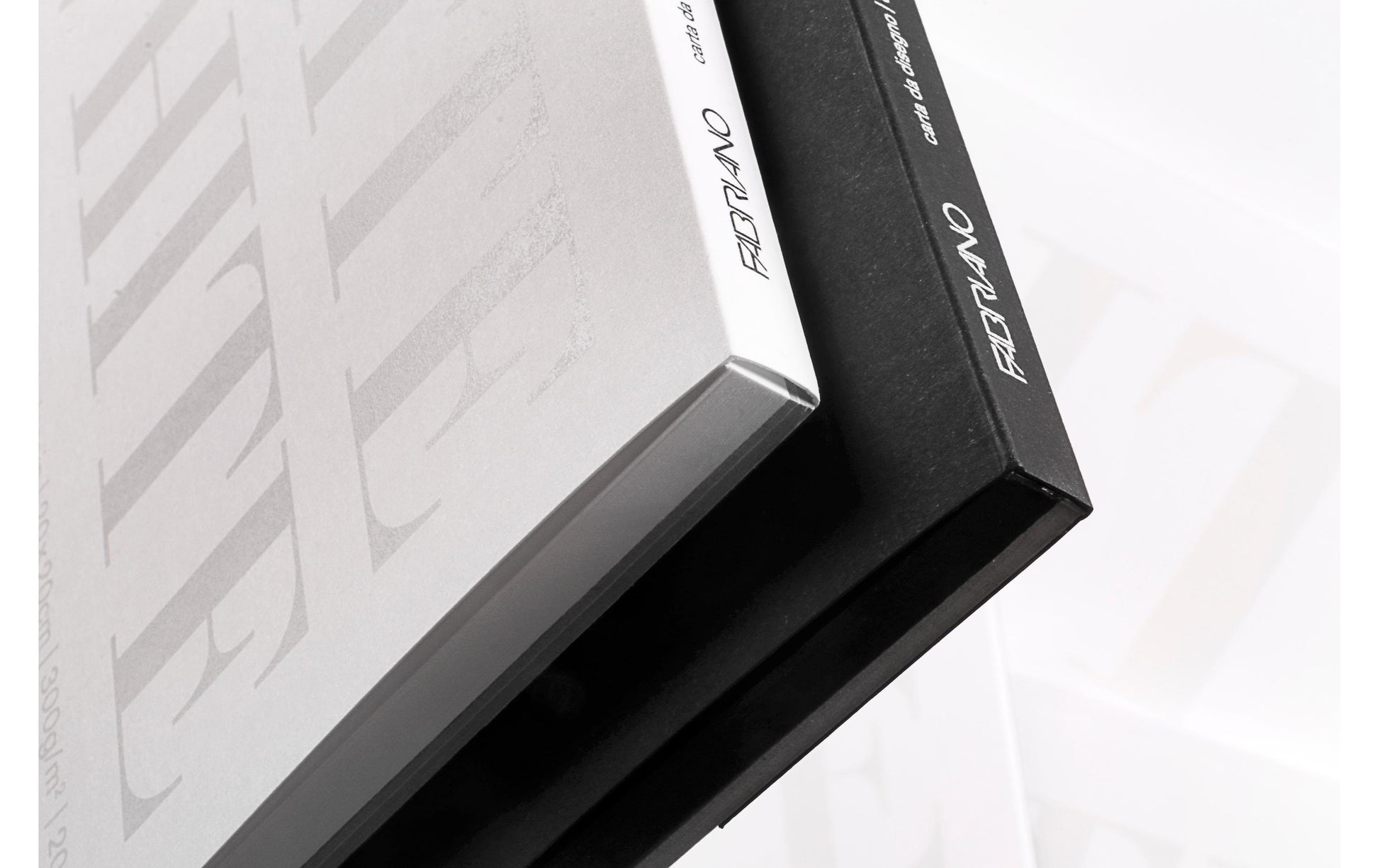 Fabriano Black Black Zeichenpapier – A3, 300 g/m², schwarz, 20 Blätter