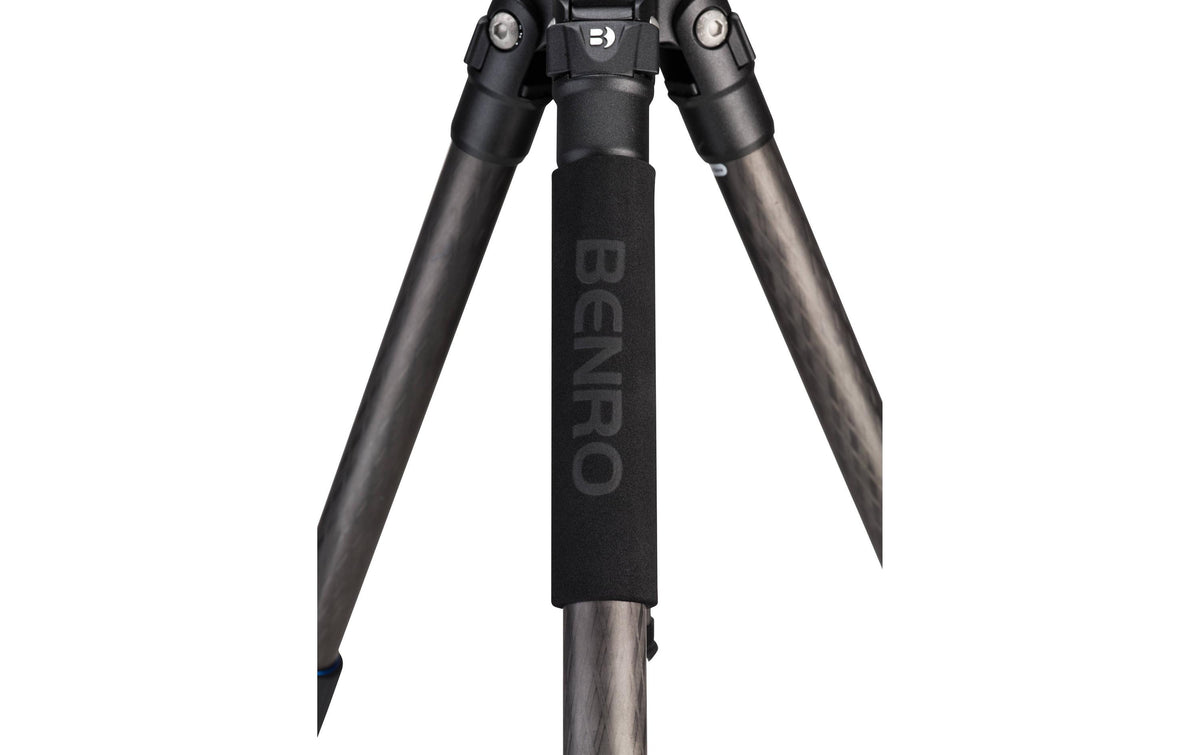 Benro Mach3 TMA28C Stativ – bis 155,5 cm, 14 kg Traglast, Carbon, 4 Sektionen – 3/8" Gewinde – Schwarz