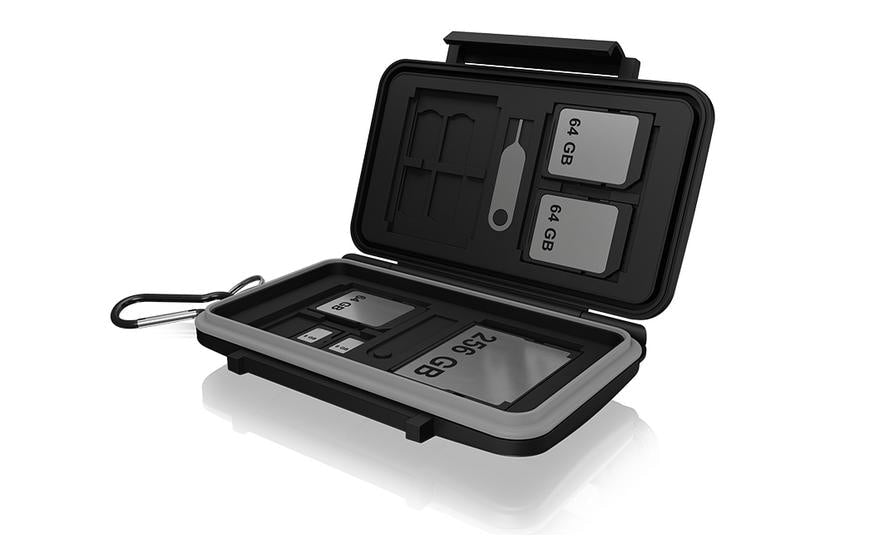 ICY BOX IB-AC620-CR Speicherkartenetui – Polycarbonat/Silikon – für 4× CF, 8× SD, 16× microSD – Schwarz