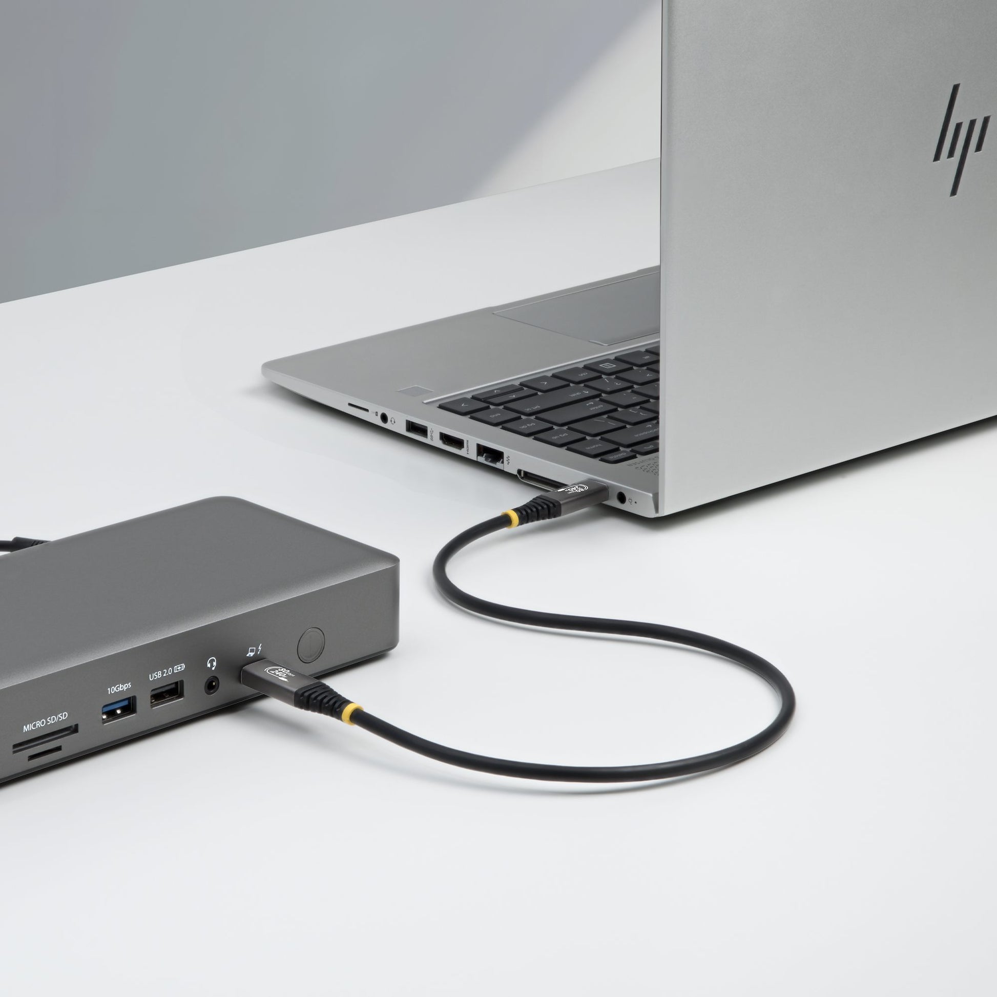 StarTech.com USB-C auf USB-C Kabel – USB4 80 Gbit/s – 1 m – PD 240 W – 8K/120 – USB‑IF zertifiziert