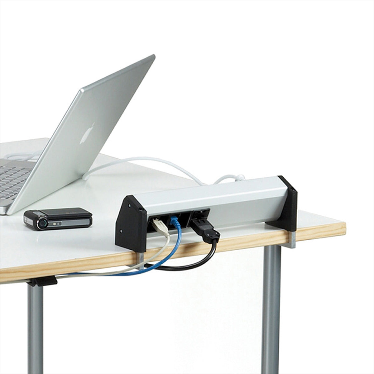 Bachmann DESK1 Tischsteckdosenleiste, 3×T13, 2×CAT6a RJ45, 1×VGA, 1×3,5 mm Audio, ohne Schalter – schwarz